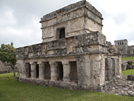 Photo tour of the Mayan Ruins at Tulum - yucatan mayan ruins,yucatan mayan temple,mayan temple pictures,mayan ruins photos